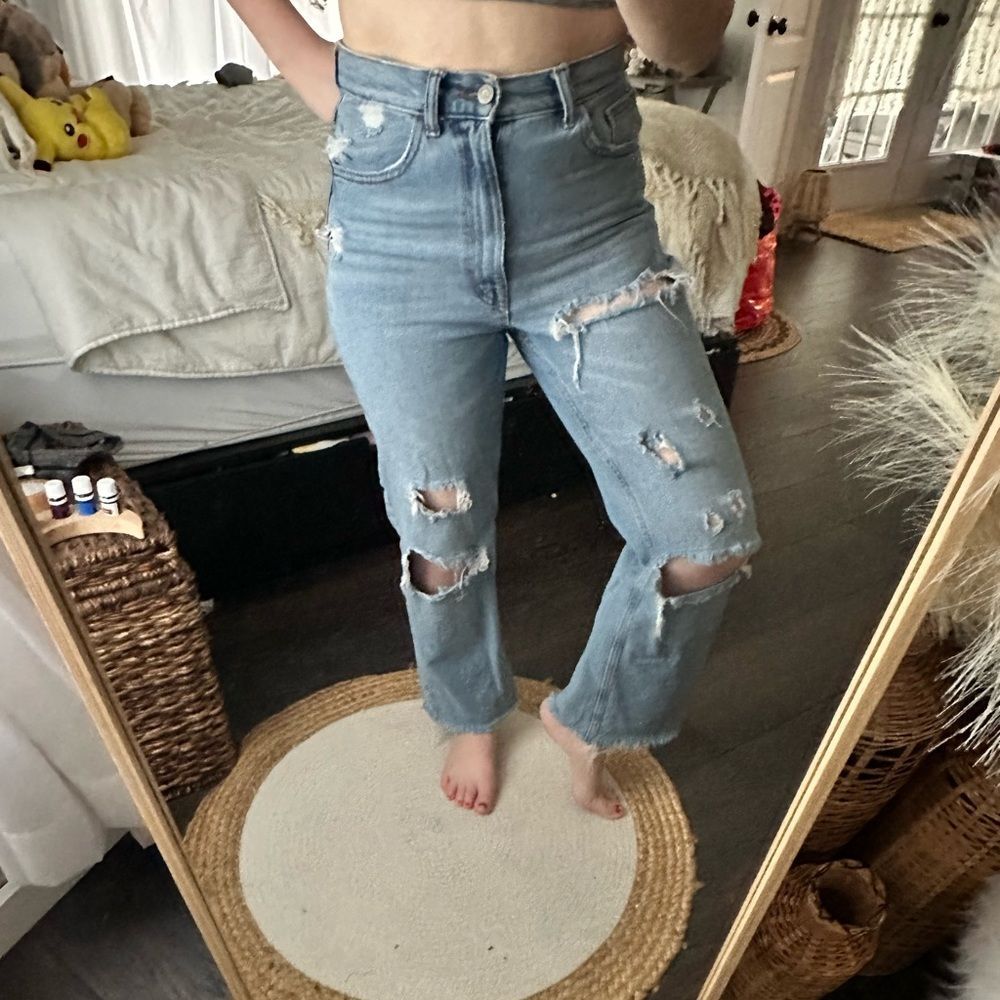 Profile Women’s 9 High Rise Distressed Mom Jeans